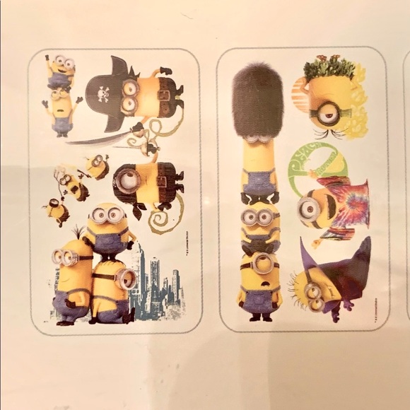 Wall Art Decals Minion Mega Pack 1 Giant + 16 large includes 117 pieces - Picture 5 of 11